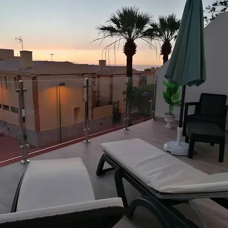 Apartmento En Zona Tranquila, Terraza, Vistas,Wifi